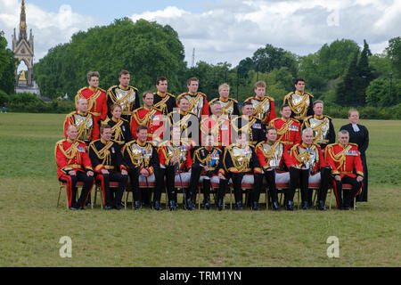 London, England - Juni 8, 2019: Ihre königliche Hoheit die Princess Royal, Oberst des Blues und Royals und Offiziere der Household Cavalry montiert Stockfoto