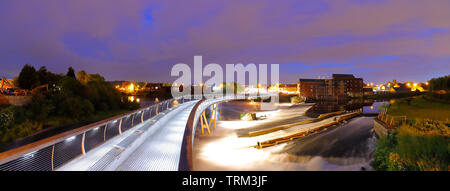 Castleford Brücke & Queens Mühle entlang des Flusses Aire Stockfoto