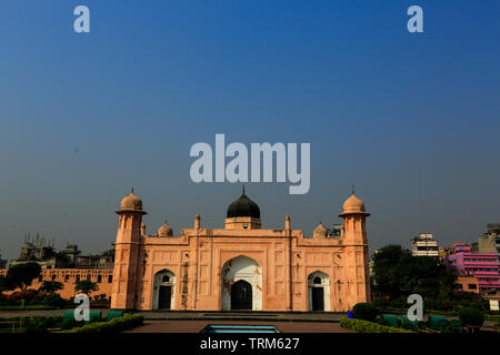 Pari Bibi Grab innerhalb des Lalbagh Forts in alten Dhaka, Bangladesch. Stockfoto