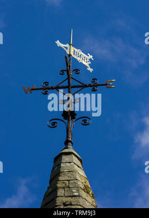 Wetterfahne in St Michaels und alle Engel Kirche, Taddington Dorf Derbyshire UK Stockfoto