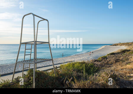 Eine Aussichtsplattform in Norden Cottesloe Beach, Western Australia. Stockfoto