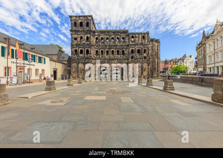 Die Porta Nigra in Trier. Stockfoto