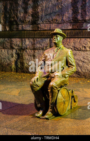 Statue Des Franklin D Roosevelt Im Rollstuhl Am Fdr Memorial In Washington Dc Stockfotografie Alamy