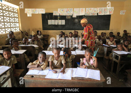 Mathématiques. Ecole Primaire d'Adjallé. Abkommen von Lomé. Togo. Afrique de l'Ouest. Stockfoto