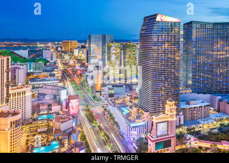 Las Vegas, Nevada, USA Stadtbild auf dem Streifen am Abend. Stockfoto