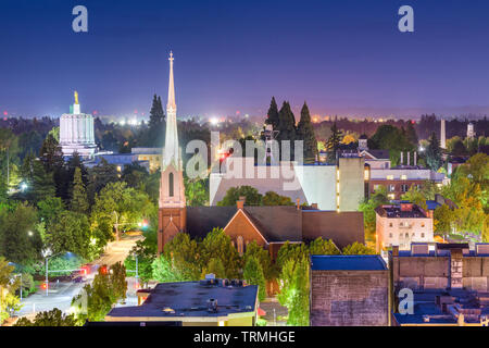 Salem, Oregon, USA Downtown Skyline der Stadt in der Dämmerung. Stockfoto