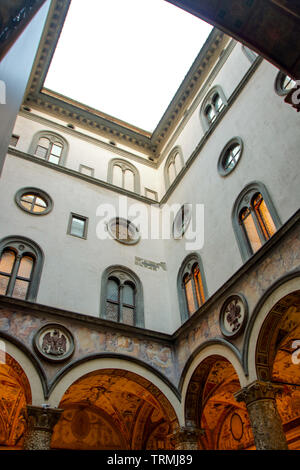 Der Innenhof des Palazzo Vecchio in Florenz, Italien Stockfoto