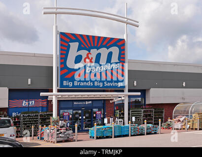 B&M Store Front, Doncaster, South Yorkshire, Großbritannien Stockfoto