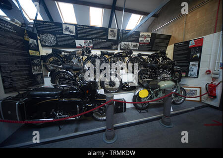 Blick auf den Innenbereich von Lakeland Motor Museum, Cumbria, England, UK. Stockfoto