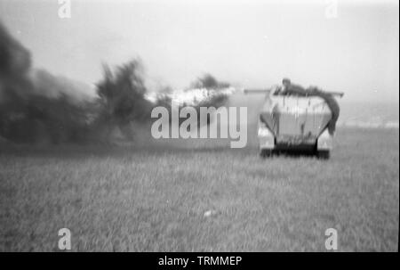 Wehrmacht Heer Halbkettenfahrzeug Schützenpanzerwagen Sd.Kfz. 251/16 C Forschung und Entwicklung mittleren Flammpanzerwagen - deutsche Armee Half-Track SdKfz 251/16 mit Flammenwerfer an der Forschung und Entwicklung als mittlerer Flamme gepanzerten Auto Stockfoto