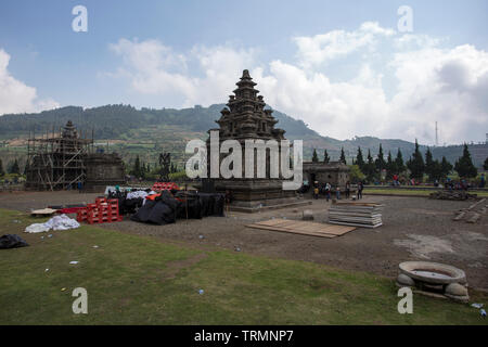 Dieng Plateau, Indonesien - August 06, 2017: antike Tempel an Dieng Plateau, Indonesien Stockfoto