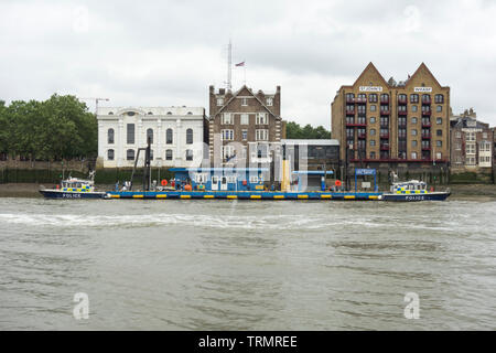 Die Metropolitan Police, Marine Polizeiarbeit, Wapping High St, Wapping, London E1, UK Stockfoto