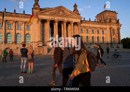 Fassade der Reichstag, ein Gebäude, entworfen vom Architekten Paul Wallot. Stockfoto