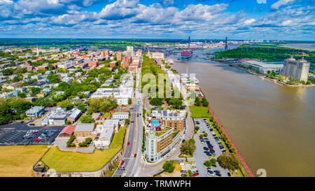 Savannah, Georgia, USA Downtown Skyline Drone Antenne Stockfoto