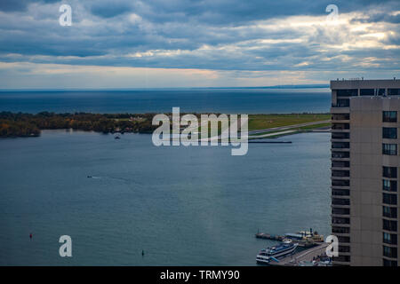 Toronto, Kanada - 10. November 2018: Ontario Riviera in geschäftigen Toronto, Kanada Stockfoto