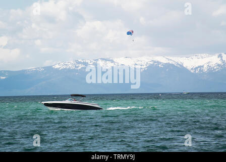 Wassersport auf dem See Tahoe Stockfoto