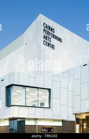 Die hintere Fassade des Cairns Performing Arts Centre, Cairns, Queensland, Australien Stockfoto