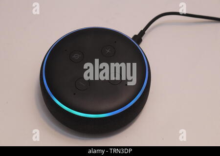 Alexa, spielen einige Musik Stockfoto