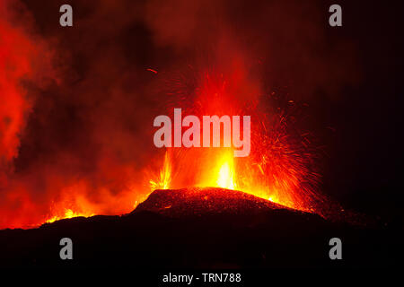 Vulkan Eyjafjallajökull. Island. April 2010. Erupción volcánica en el-Bereich de Fimmvörduhals, Sur de Islandia Stockfoto