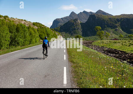 Erkunden Heroy Island, Norwegen mit dem Fahrrad im Sommer 2019 Stockfoto