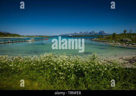 Landschaft von Heroy Heroy Camping, Island, Norwegen, Sommer 2019. Stockfoto