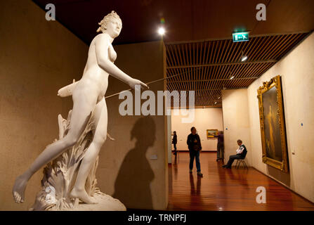 Estatua de Diana de Jean-Antoine Houdon (1780). Arte Europeo. Museo Gulbenkian, Plaza de España, Ciudad de Lisboa, Portugal, Península Ibérica, Europa Stockfoto