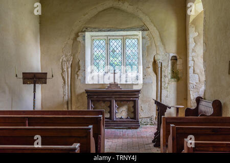 Innenraum der All Saints' Church in kleinen Somborne - Ein redundanter Kirche jetzt in der Obhut der Kirchen Conservation Trust, Hampshire, England, Großbritannien Stockfoto