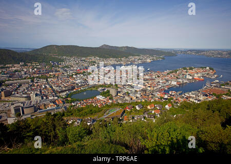 Bergen City vom Mount Foyen, keineswegs abträgig Stockfoto