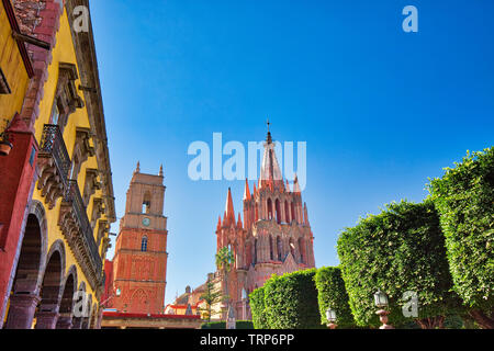 Wahrzeichen der Parroquia de San Miguel Arcangel Kathedrale im historischen Zentrum von San Miguel de Allende, Mexiko Stockfoto