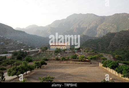 Die Catholica Kirche in einem abgelegenen Tal in Tigray, nördlichen Äthiopien, auf der eritreischen Grenze Stockfoto