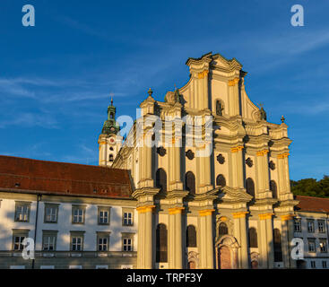 Kloster Kloster Fürstenfeld in der Goldenen Stunde Sonnenuntergang, Reisen Bayern Deutschland Stockfoto