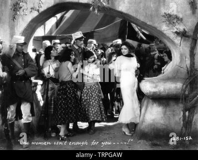 MARLENE DIETRICH und Gary Cooper in Marokko 1930 Regisseur Josef von Sternberg Paramount Pictures Stockfoto