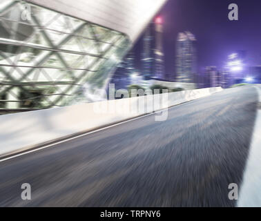 Auto-freie Autobahn in zhujiang neue Stadt, Stadt Guangzhou, China Stockfoto