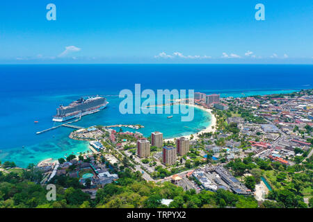 Schöne Aussicht auf die Strände in Ochos Rios Jamaika in einem Sommertag. Photo Credit: Marty Jean-Louis Stockfoto