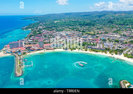 Schöne Aussicht auf die Strände in Ochos Rios Jamaika in einem Sommertag. Photo Credit: Marty Jean-Louis Stockfoto