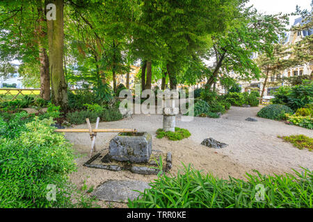 Frankreich, Savoyen, Aix-les-Bains, Japanischer Garten erstellt von Seiji Imanaka und Sado Yasumoro // Frankreich, Haute-savoie (73), Aix-les-Bains, Le Jardin japonais cr Stockfoto