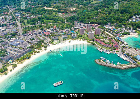 Schöne Aussicht auf die Strände in Ochos Rios Jamaika in einem Sommertag. Photo Credit: Marty Jean-Louis Stockfoto