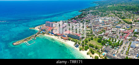 Schöne Aussicht auf die Strände in Ochos Rios Jamaika in einem Sommertag. Photo Credit: Marty Jean-Louis Stockfoto