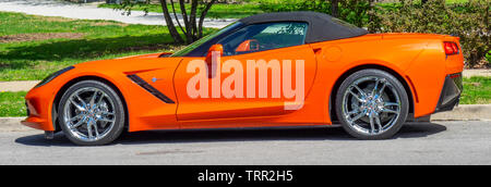 Zwei Tür orange Chevrolet Corvette Stingray convertible Sportwagen Stockfoto