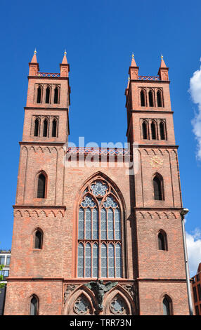 Die Friedrichswerdersche Kirche (aufgrund von strukturellen Schäden geschlossen), Werderschen Markt, Berlin, Deutschland Stockfoto