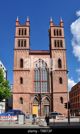 Die Friedrichswerdersche Kirche (aufgrund von strukturellen Schäden geschlossen), Werderschen Markt, Berlin, Deutschland Stockfoto