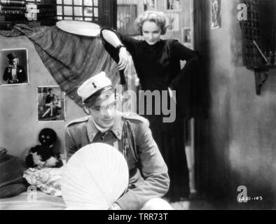 MARLENE DIETRICH und Gary Cooper in Marokko 1930 Regisseur Josef von Sternberg Paramount Pictures Stockfoto