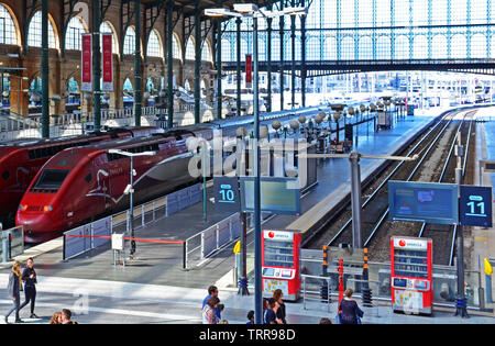 Panoramablick auf Ankunft Thalys Linien, Gare du Nord, Paris, Ile-de-France, Frankreich Stockfoto
