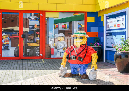 Lego touristische im Legoland in Billund. Dieses Family Theme Park wurde im Jahre 1968 eröffnet und ist von 65 Millionen Lego Steinen gebaut. Stockfoto