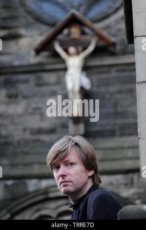 Thema Michel Faber in seinem Haus in Edinburgh Bild Copyright Chris Watt - Tel.: 07887 554 193 Info@chriswatt.com www.chriswatt.com Stockfoto