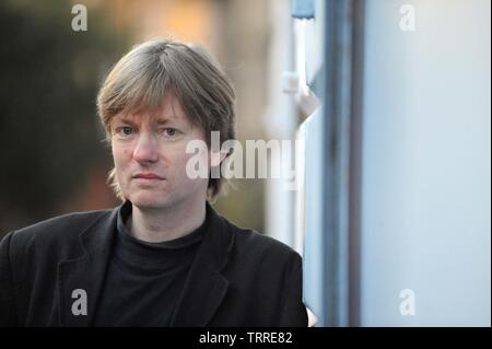 Thema Michel Faber in seinem Haus in Edinburgh Bild Copyright Chris Watt - Tel.: 07887 554 193 Info@chriswatt.com www.chriswatt.com Stockfoto