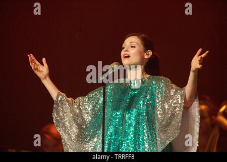 Edinburgh, Schottland. Am 11. Juni. 2019. Sophie Ellis Bextor führt auf der Bühne Usher Hall in Edinburgh. Pako Mera/Alamy leben Nachrichten Stockfoto