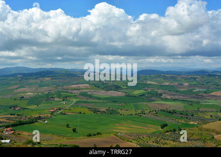 Bewölkt Landschaften in der Molise Landschaft im südlichen Italien. Stockfoto