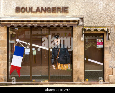 Indre (36) Vitrinen de Commerce de Sainte-Sévère-sur-Indre, lieu de tournage du Film Jour de Fête de Jacques Tati // Frankreich. Indre (36) Sainte Schwere Stockfoto