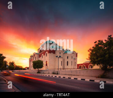 Schönen Sonnenuntergang geschossen von Ayia Sofia Kirche in Nikosia, Zypern Stockfoto